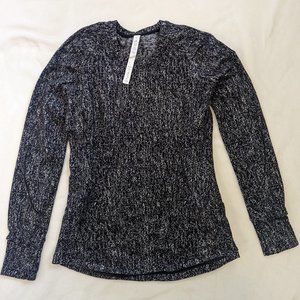 Lululemon Black and White Long Sleeve - Size 6